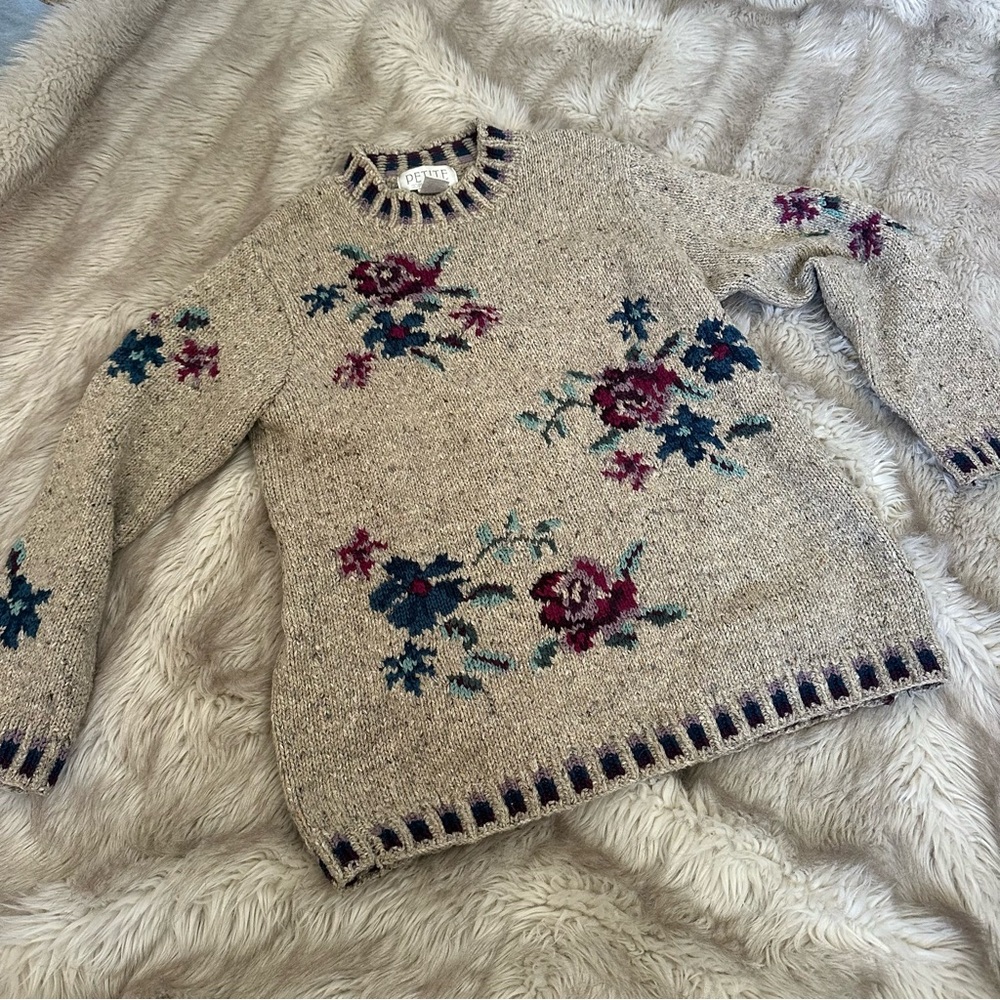 Coogi Floral Knit Sweater - Beige